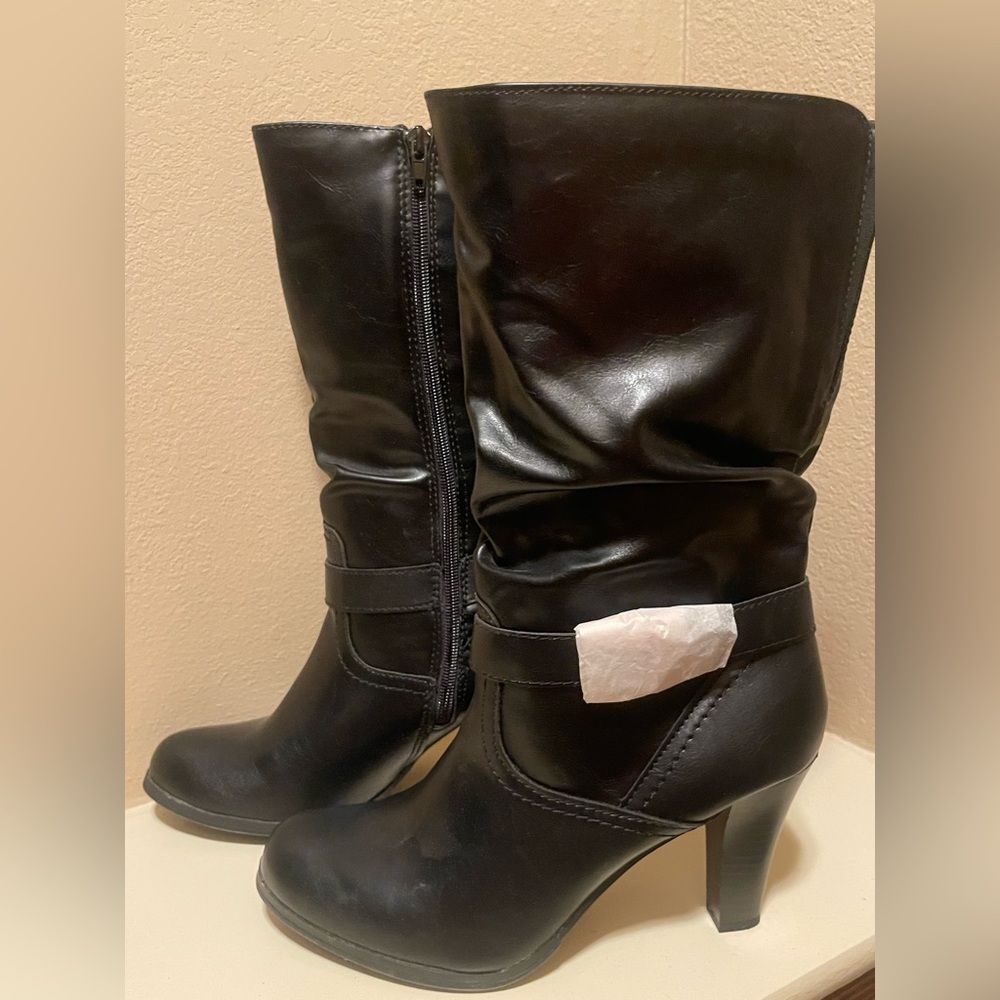 Women’s Black Boots with Heel - NWOT 9.5M
